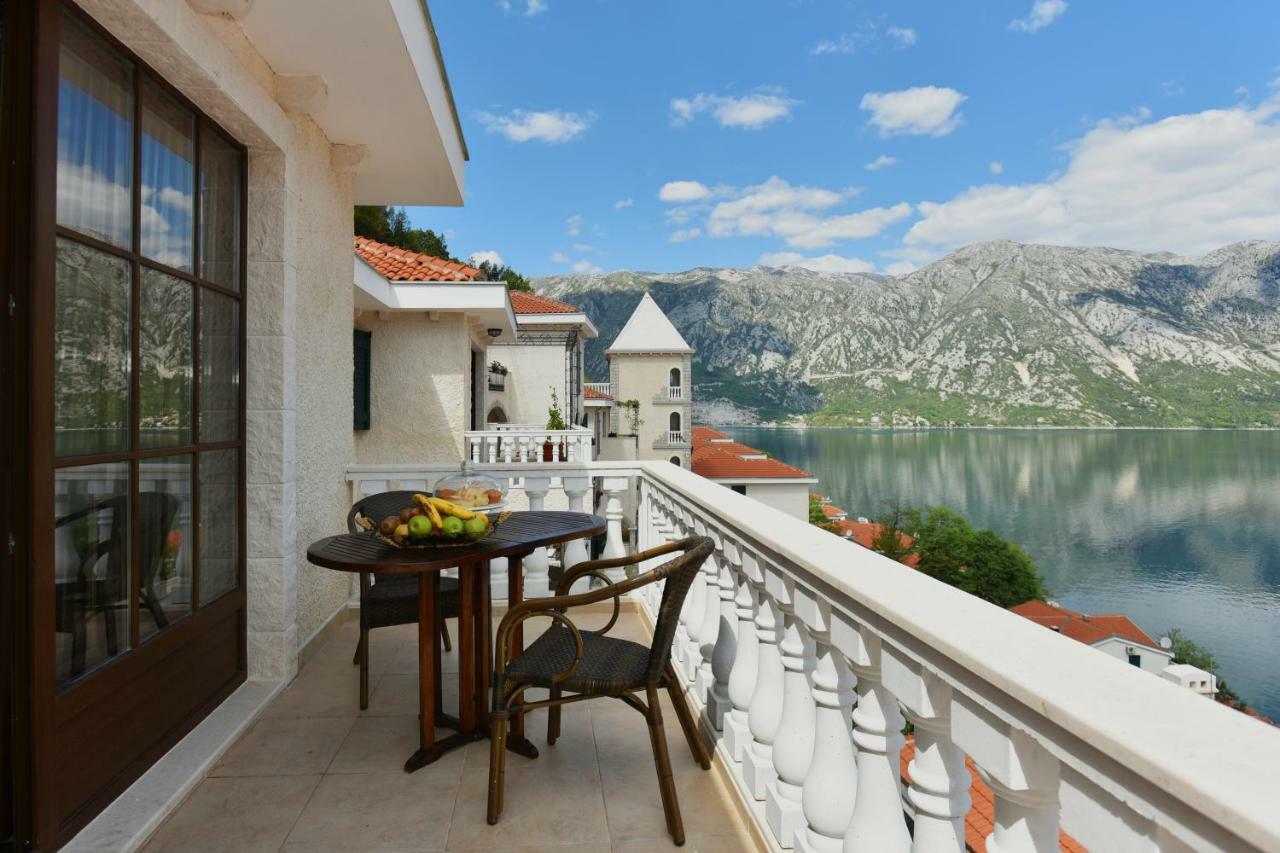 Boka Gardens Seaside Resort Котор Екстериор снимка